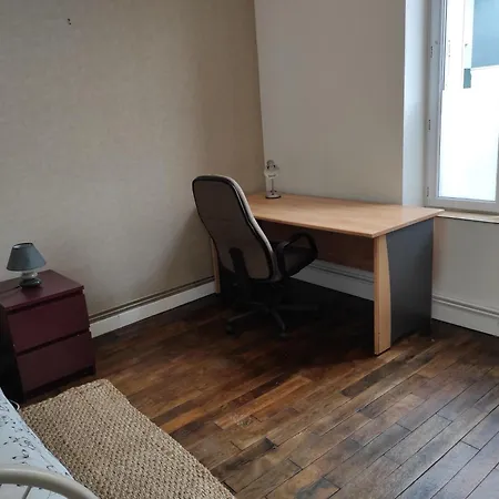 Apartment Beau F3 Proche Hopital Central, Thermal