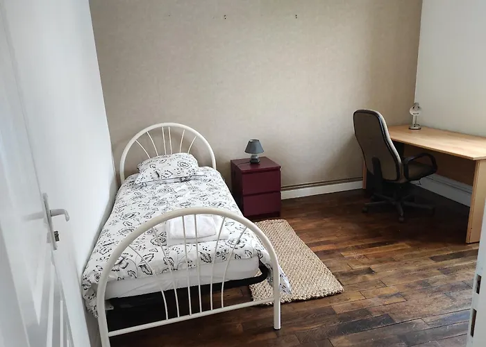 Beau F3 Proche Hopital Central, Thermal