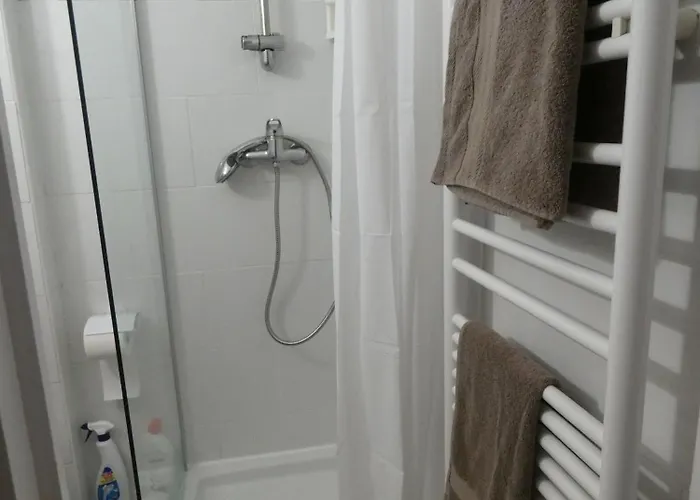 Beau F3 Proche Hopital Central, Thermal Апартаменты